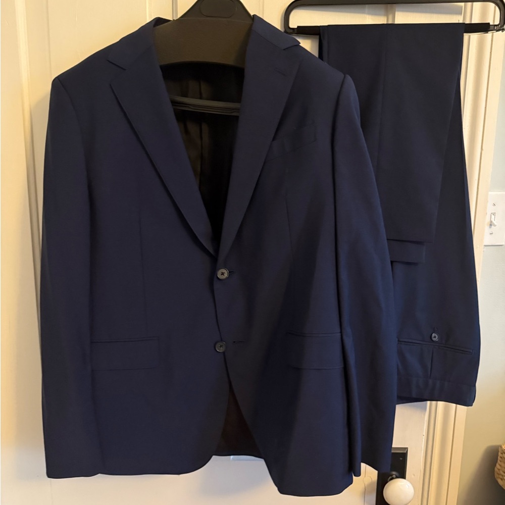Men's Navy Suit - Athletic fit